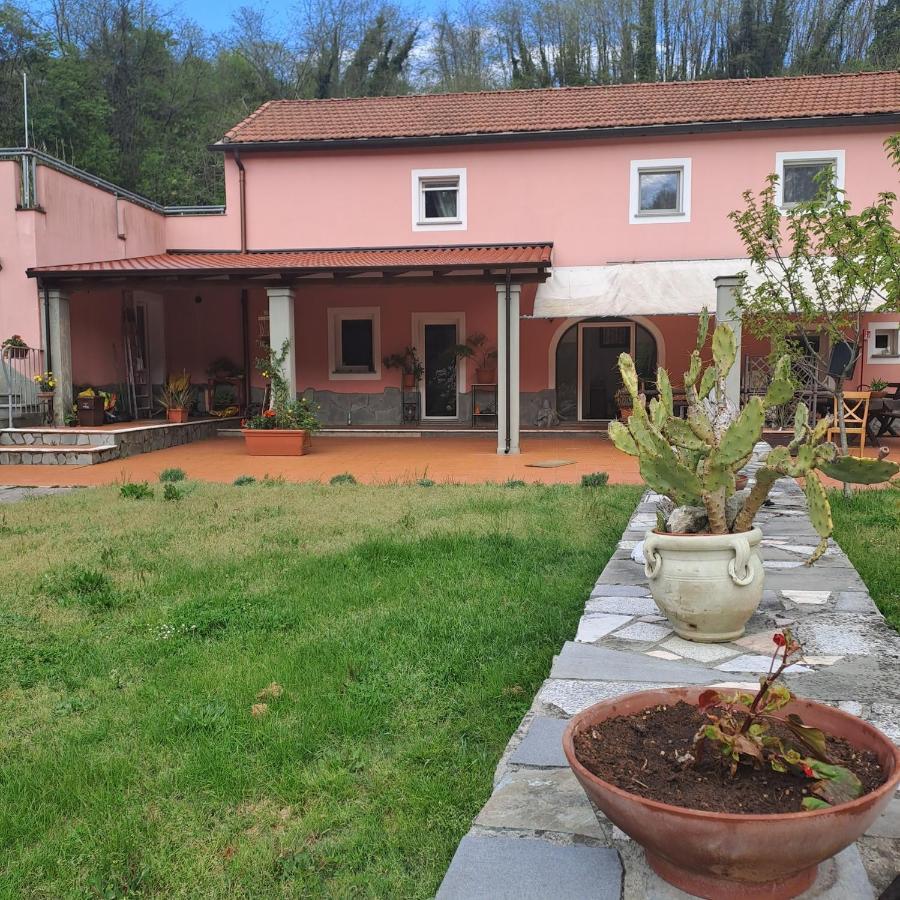 B&B La Casina Rosa La Spezia Valeriano Lunense Exteriör bild